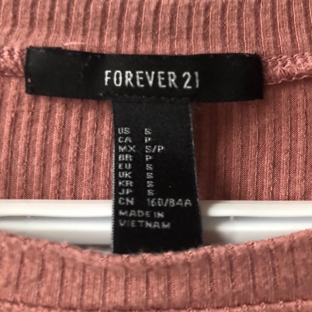 Forever 21: Pink Ribbed Top - Picture 5 of 5